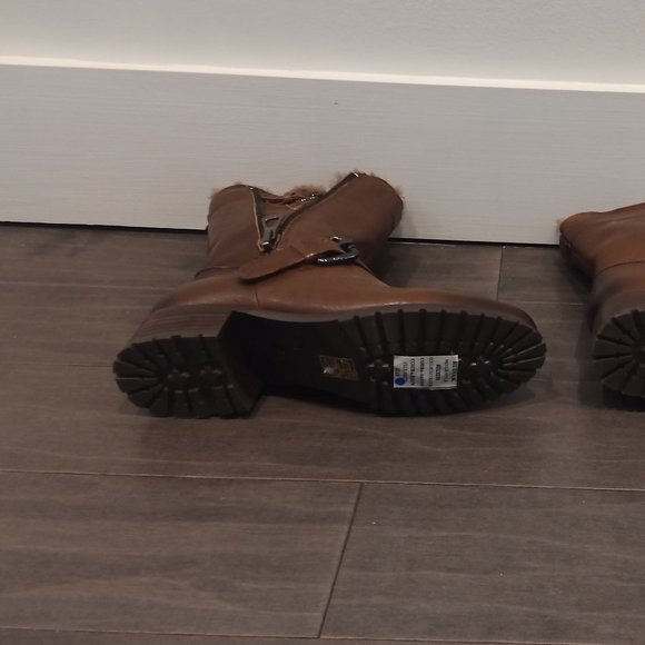 Rudsak Women's Leather, Fashionable and Warm Boots - Brown color - Picture 6 of 8